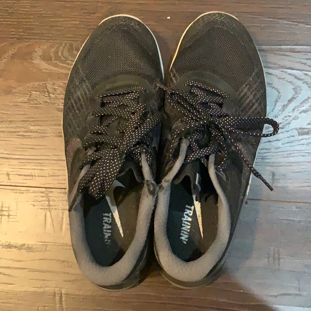 Women’s size 7.5 NIKE METCON training shoes